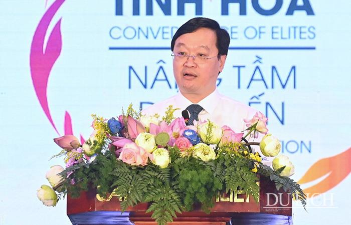Chủ tịch UBND tỉnh Nghệ An Nguyễn Đức Trung phát biểu chào mừng